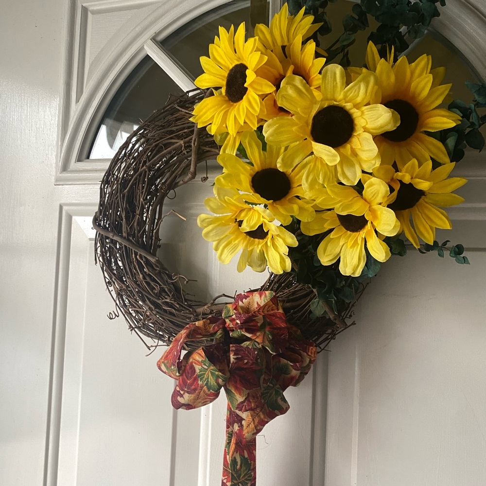 Vibrant Sunflower Wreath with Bow